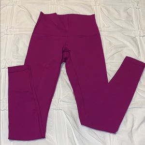 LULULEMON leggings!